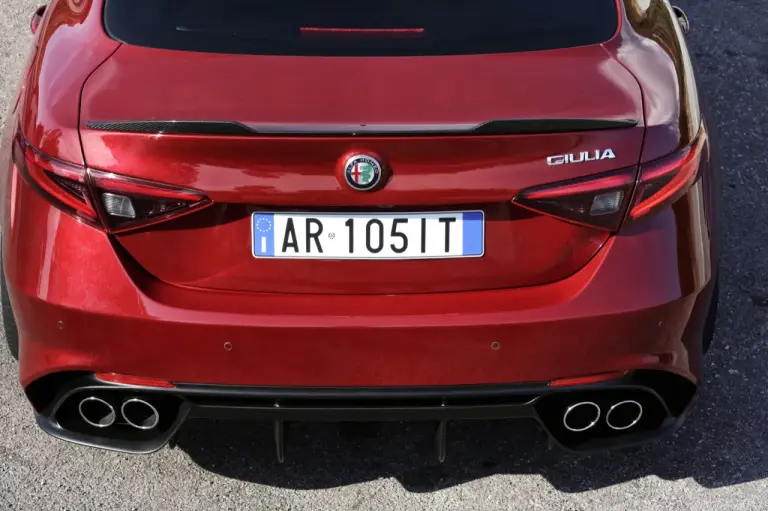 Alfa Romeo Giulia Quadrifoglio - 43