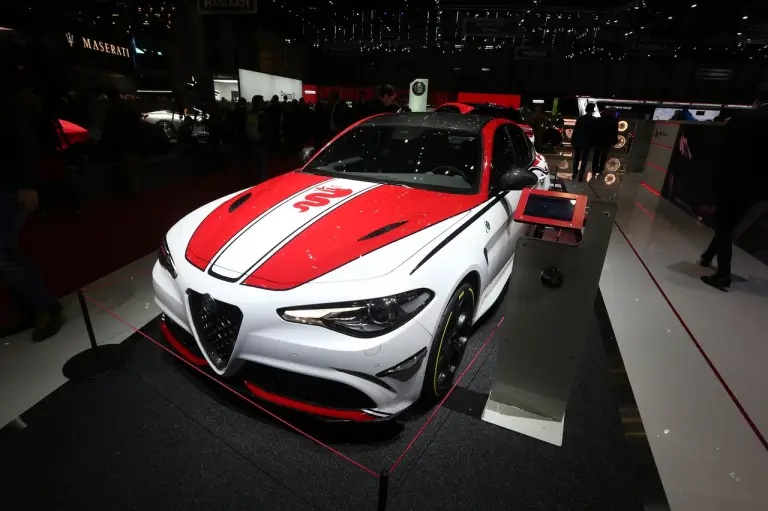 Alfa Romeo Giulia Racing - Salone di Ginevra 2019 - 7