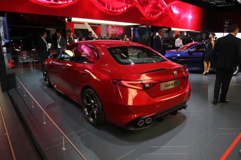 Alfa Romeo Giulia - Salone di Francoforte 2015 - 4