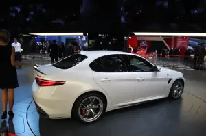 Alfa Romeo Giulia - Salone di Francoforte 2015 - 6