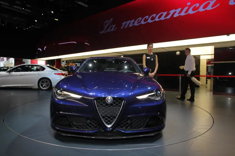 Alfa Romeo Giulia - Salone di Francoforte 2015 - 19