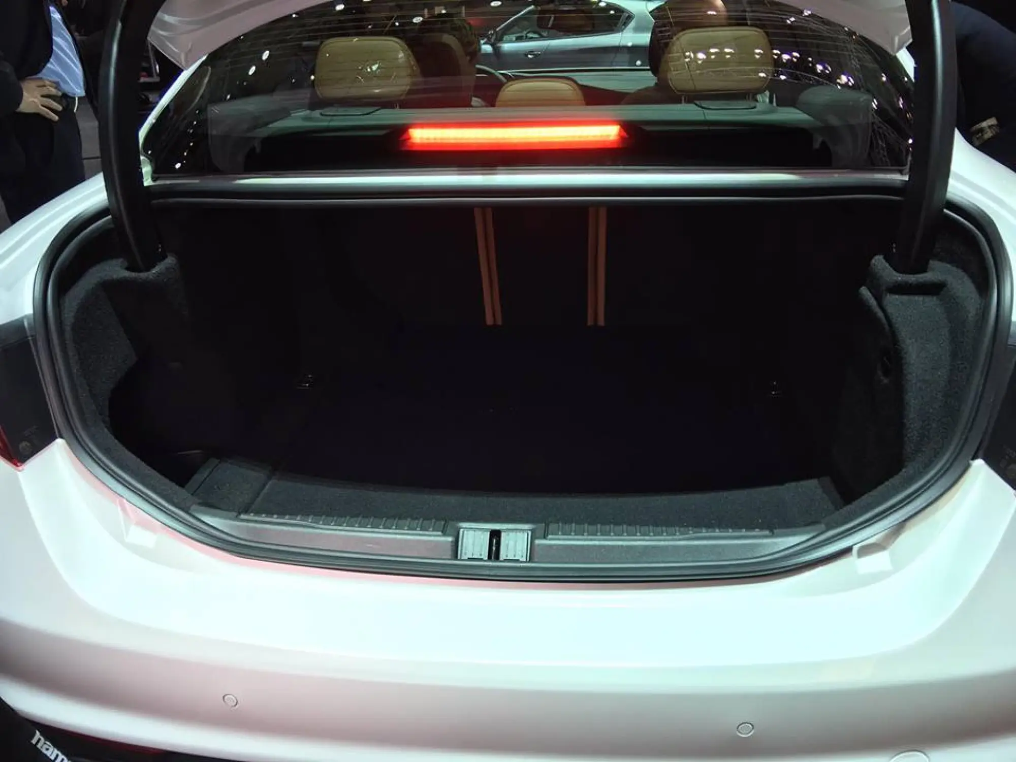Alfa Romeo Giulia foto live - Salone di Ginevra 2016 - 4