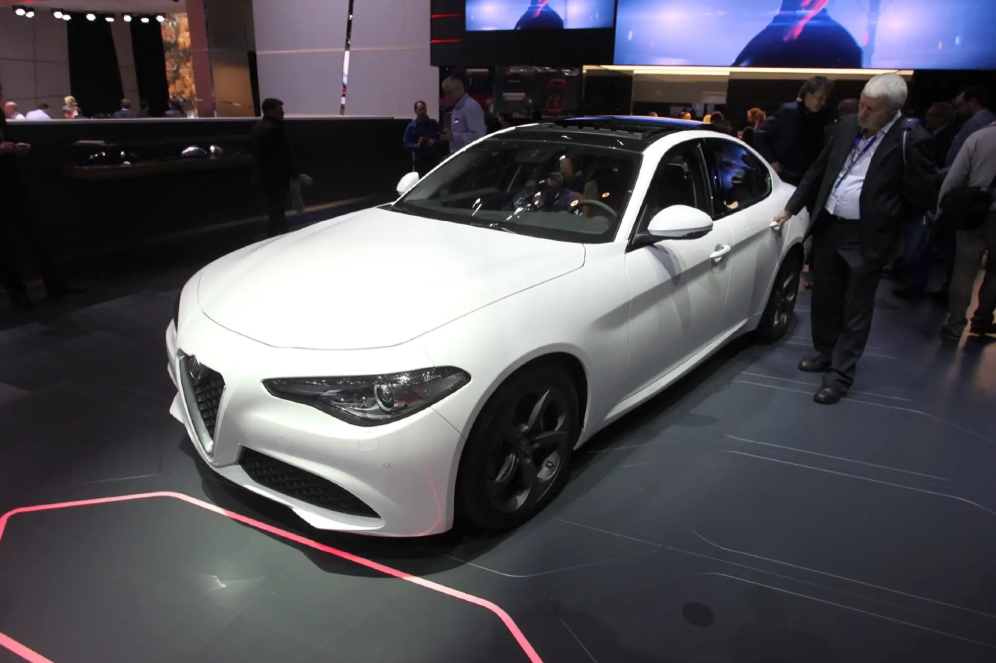 Alfa Romeo Giulia - Salone di Ginevra 2016 - 7