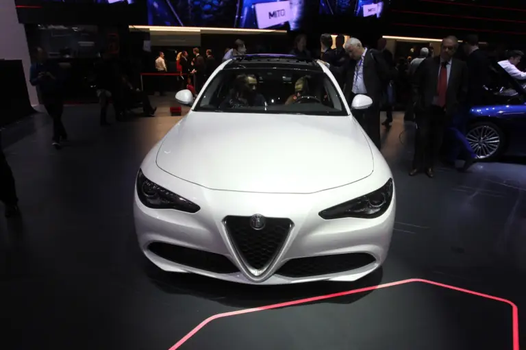 Alfa Romeo Giulia - Salone di Ginevra 2016 - 8