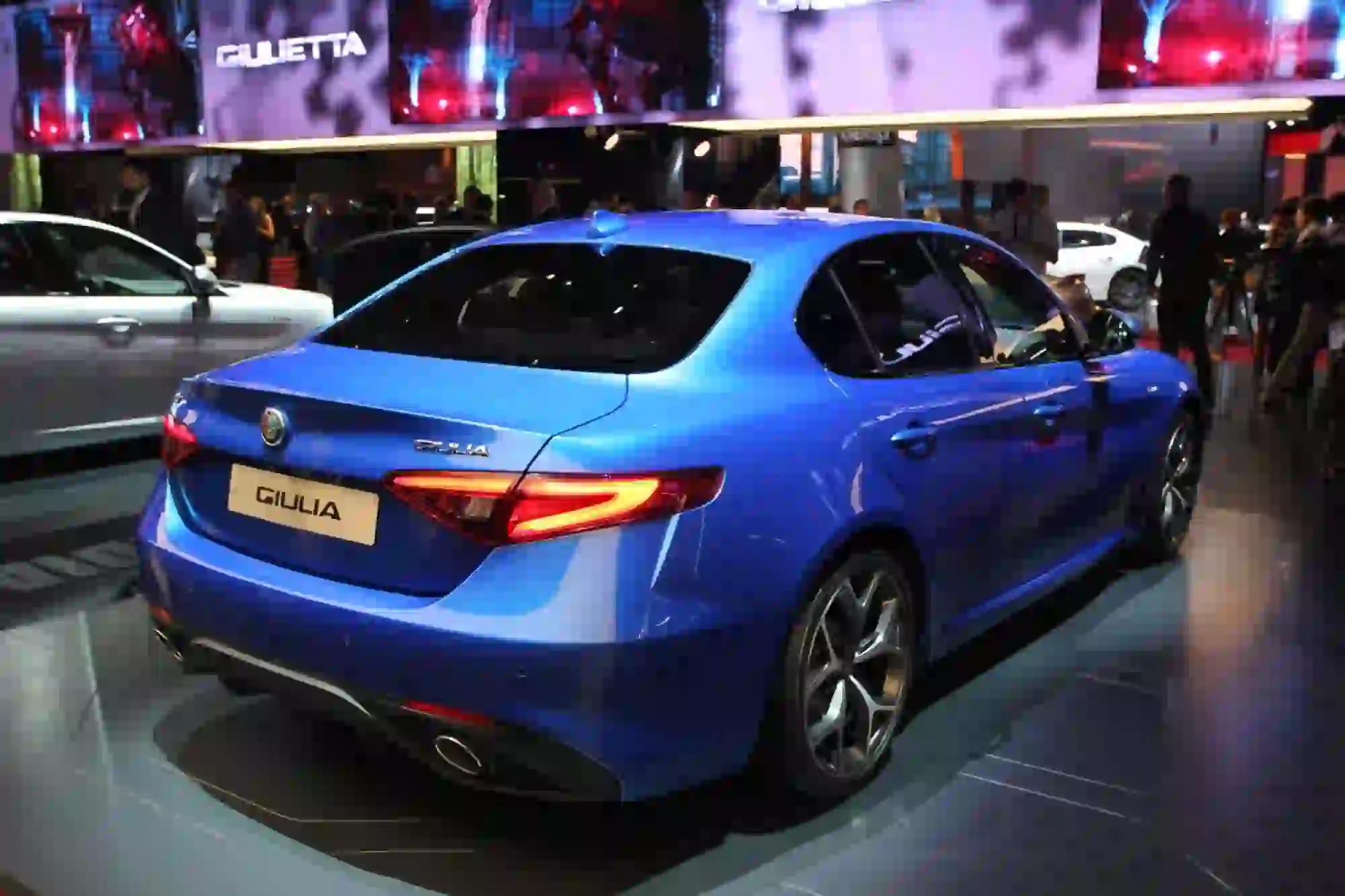Alfa Romeo Giulia Veloce - Salone di Parigi 2016 - 33