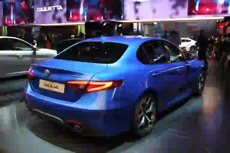 Alfa Romeo Giulia Veloce - Salone di Parigi 2016 - 33