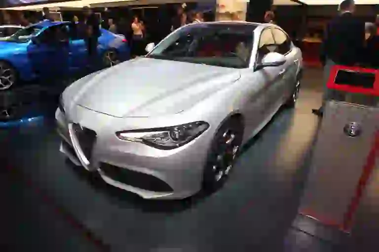 Alfa Romeo Giulia Veloce - Salone di Parigi 2016 - 40