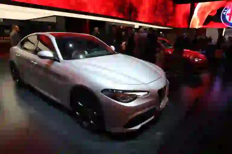 Alfa Romeo Giulia Veloce - Salone di Parigi 2016 - 42