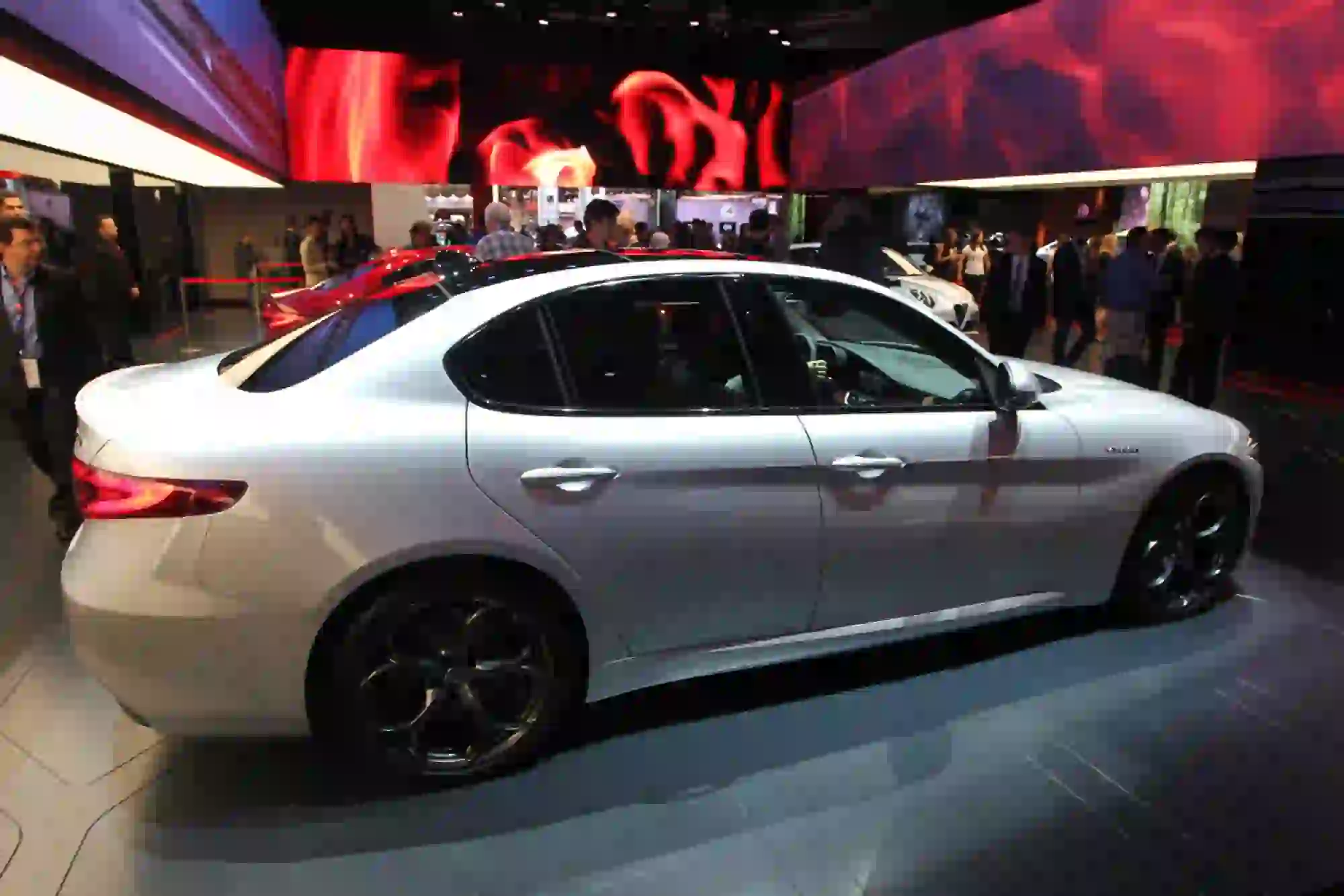 Alfa Romeo Giulia Veloce - Salone di Parigi 2016 - 43