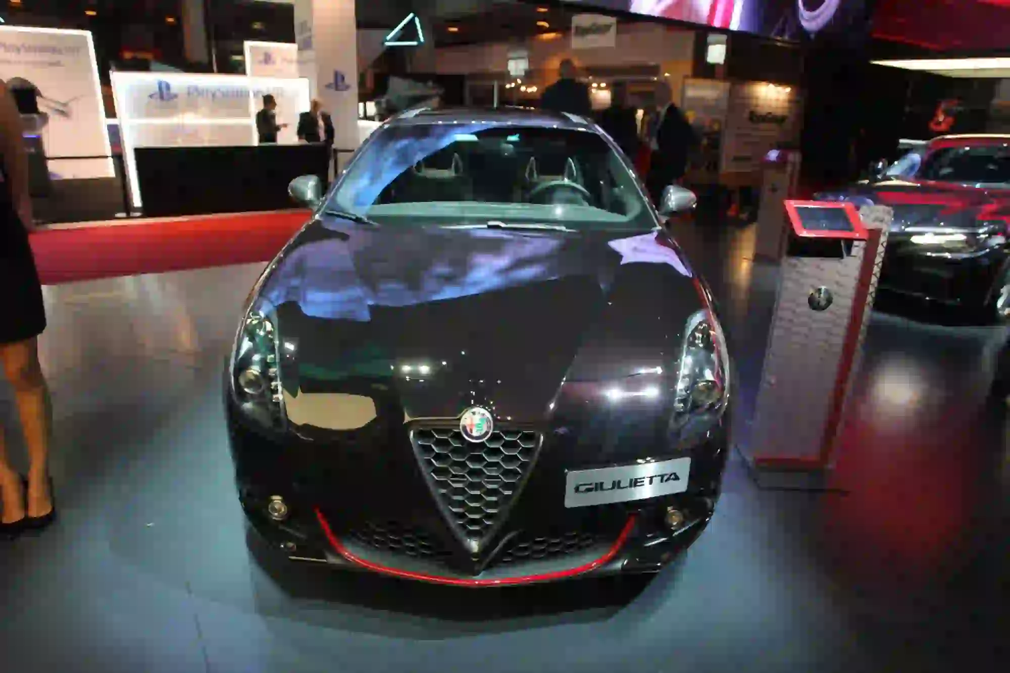 Alfa Romeo Giulia Veloce - Salone di Parigi 2016 - 48