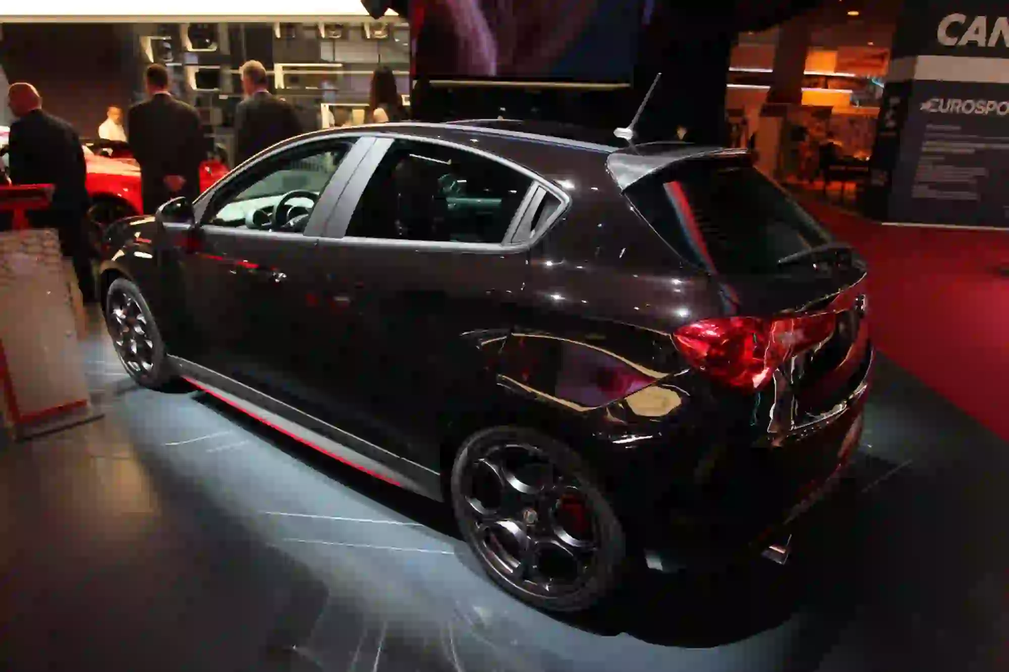 Alfa Romeo Giulia Veloce - Salone di Parigi 2016 - 49