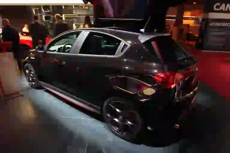 Alfa Romeo Giulia Veloce - Salone di Parigi 2016 - 49