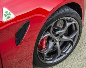 Alfa Romeo Giulia - 13