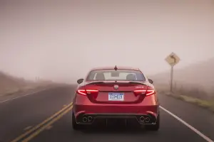Alfa Romeo Giulia - 25