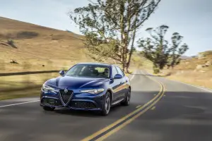 Alfa Romeo Giulia - 33