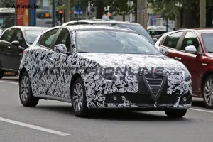 Alfa Romeo Giulietta 2016 - Foto spia 08-09-2015