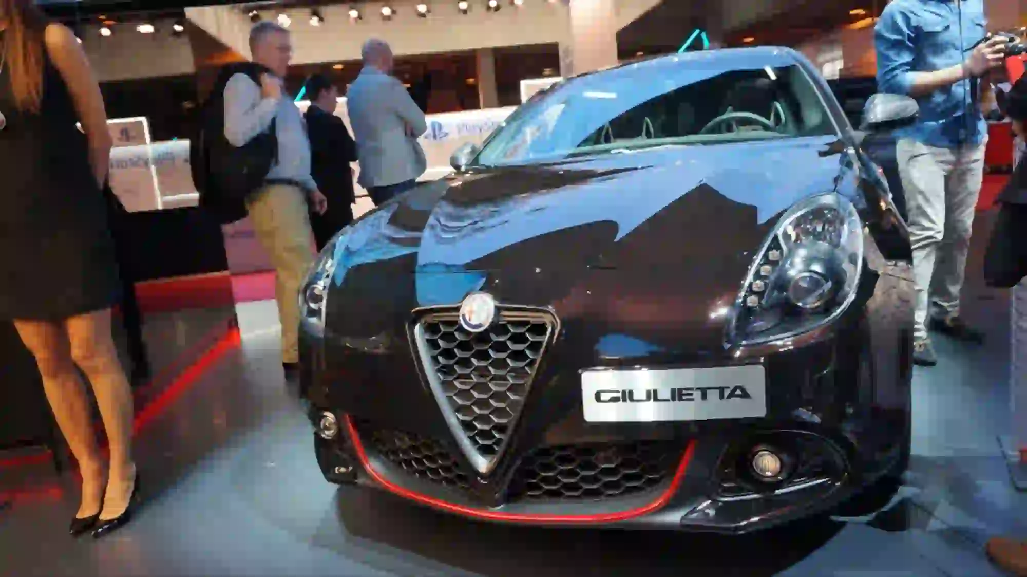 Alfa Romeo Giulietta Veloce - Salone di Parigi 2016 - 1