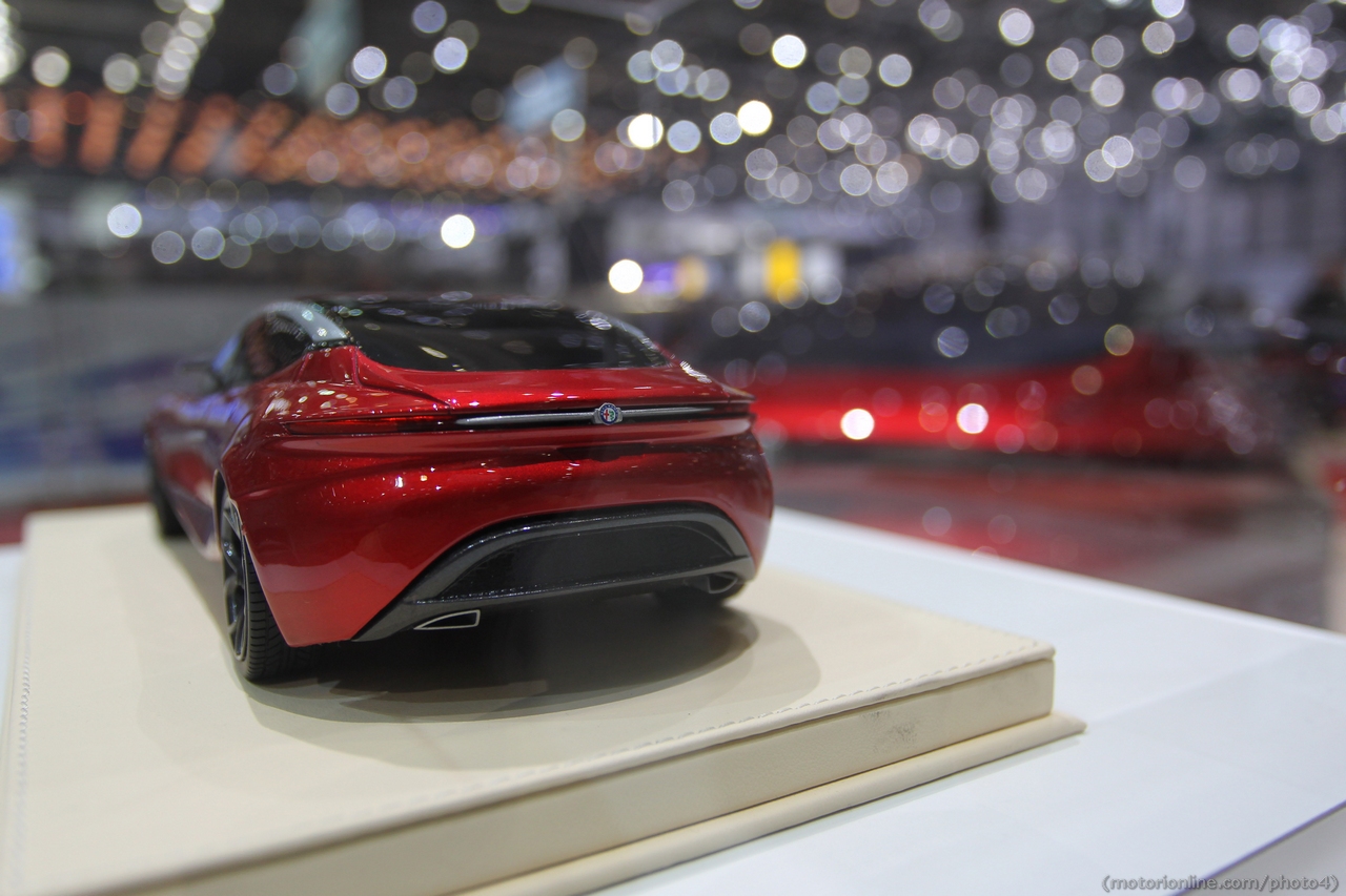 Alfa Romeo Gloria Concept by IED - Salone di Ginevra 2013