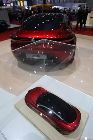 Alfa Romeo Gloria Concept by IED - Salone di Ginevra 2013 - 12