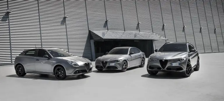 Alfa Romeo Nero Edizione - 1