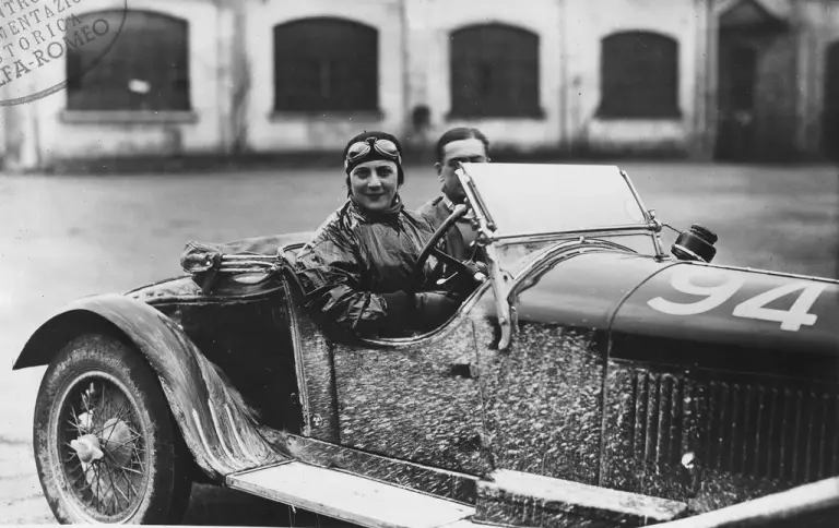 Alfa Romeo - Omaggio donne pilota - 6