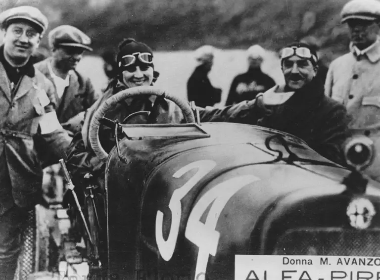 Alfa Romeo - Omaggio donne pilota - 7