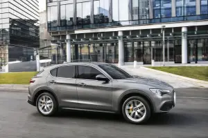 Alfa Romeo Stelvio 2017