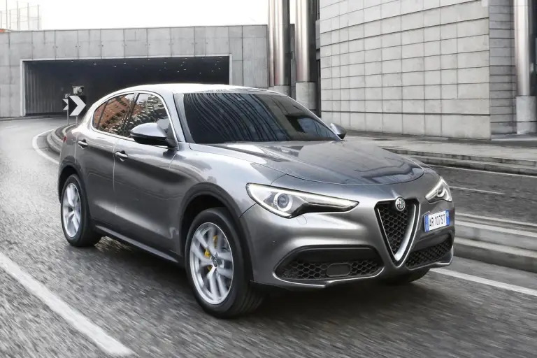 Alfa Romeo Stelvio 2017 - 90