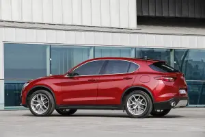 Alfa Romeo Stelvio 2017 - 98