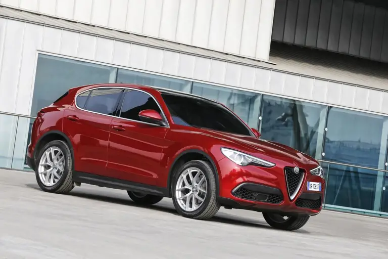 Alfa Romeo Stelvio 2017 - 101