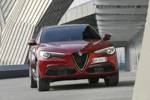 Alfa Romeo Stelvio 2017