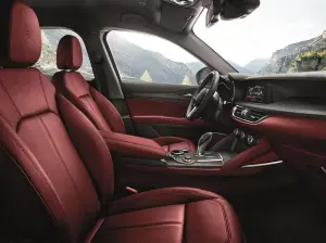 Alfa Romeo Stelvio 2017 - 114