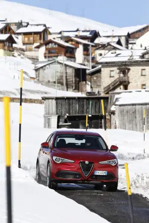 Alfa Romeo Stelvio 2017