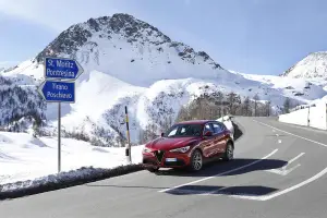 Alfa Romeo Stelvio 2017