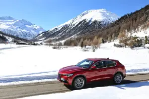Alfa Romeo Stelvio 2017 - 38