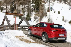 Alfa Romeo Stelvio 2017