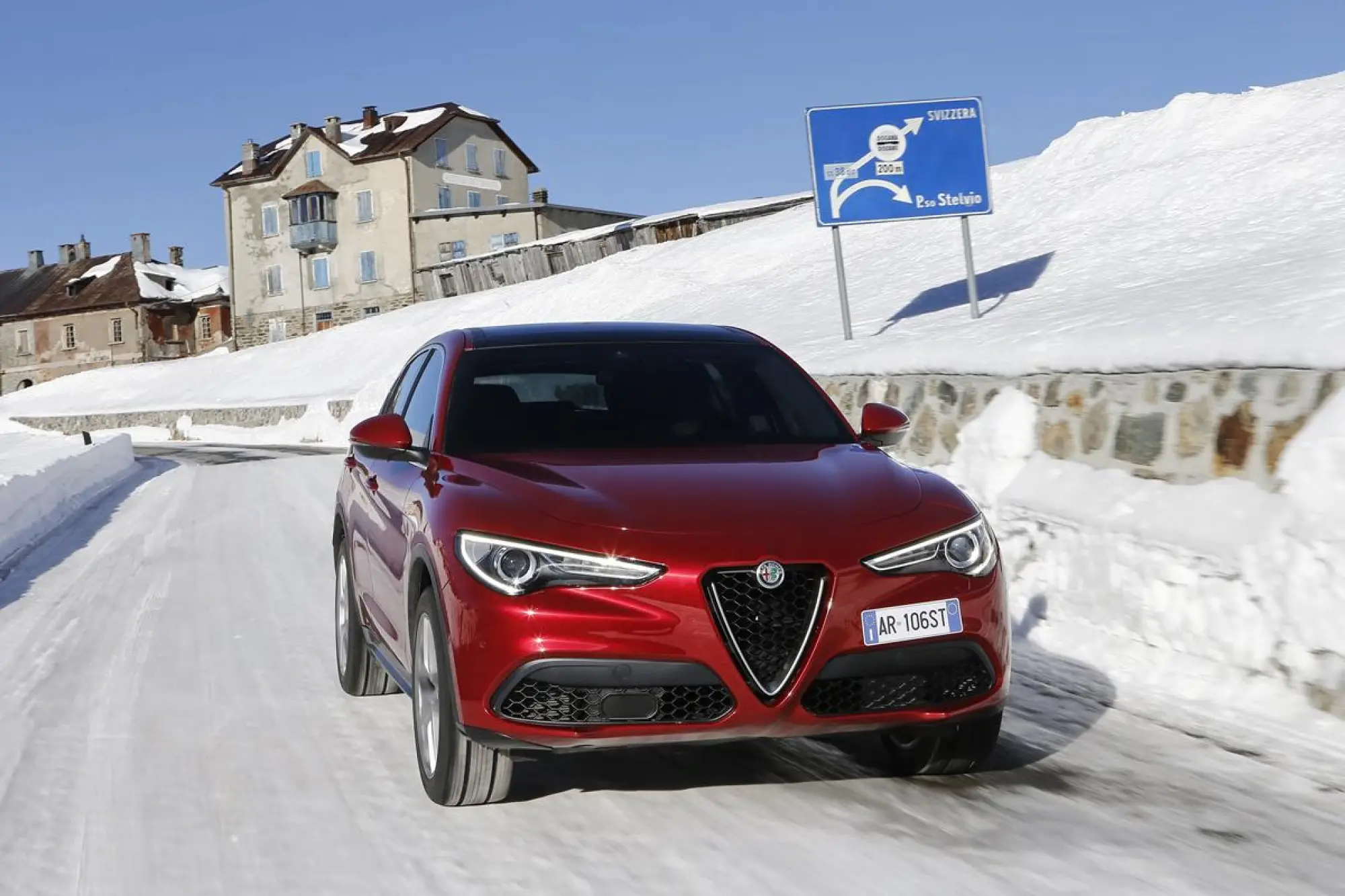 Alfa Romeo Stelvio 2017 - 42