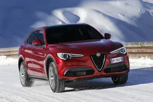 Alfa Romeo Stelvio 2017 - 44