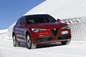 Alfa Romeo Stelvio 2017