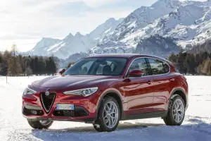 Alfa Romeo Stelvio 2017