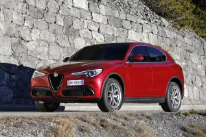 Alfa Romeo Stelvio 2017