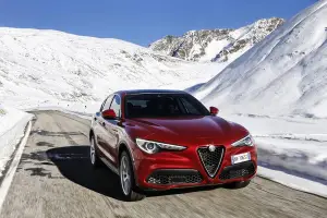 Alfa Romeo Stelvio 2017