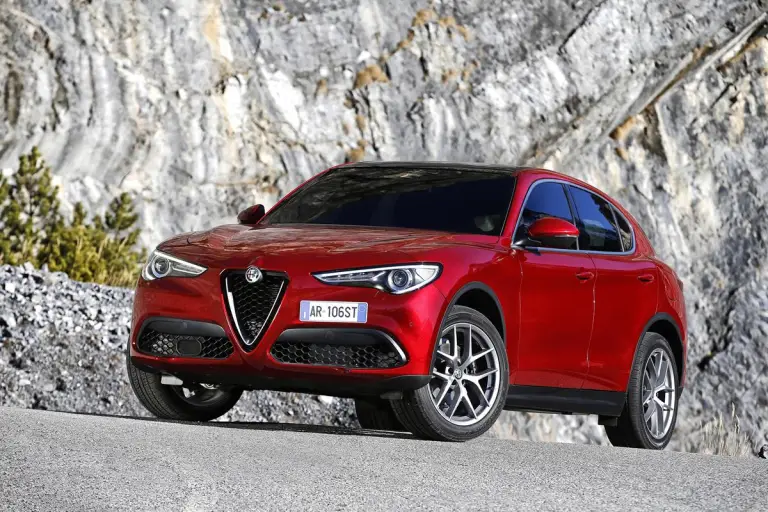 Alfa Romeo Stelvio 2017 - 65