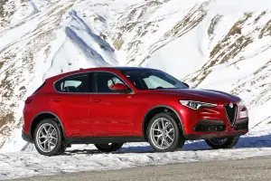 Alfa Romeo Stelvio 2017