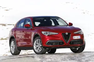 Alfa Romeo Stelvio 2017