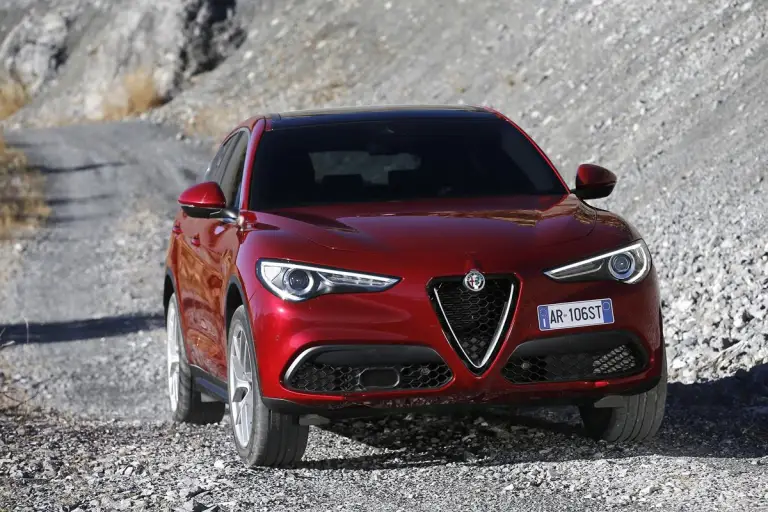 Alfa Romeo Stelvio 2017 - 74