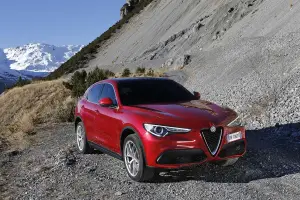 Alfa Romeo Stelvio 2017