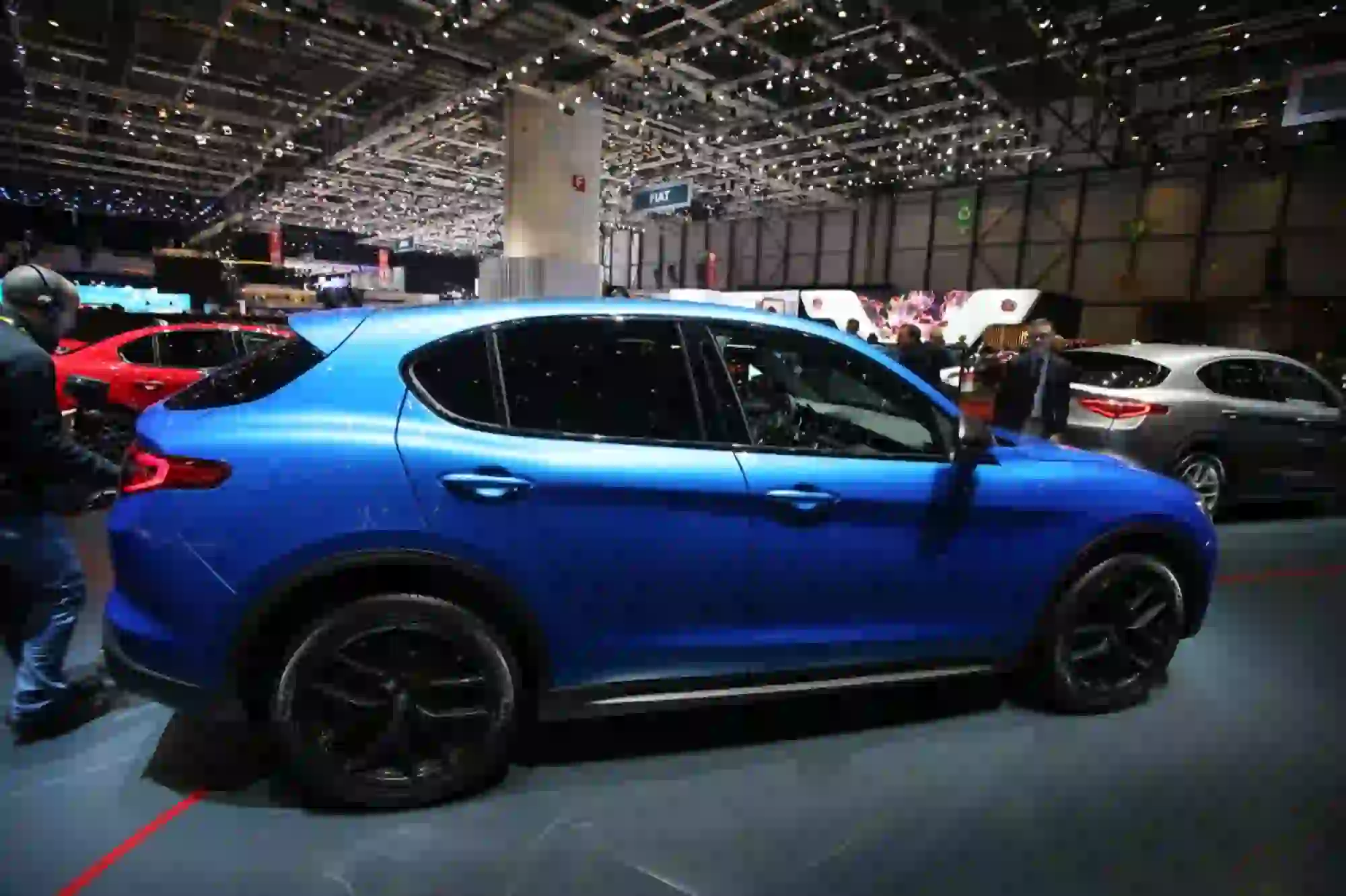 Alfa Romeo Stelvio Foto Live - Salone di Ginevra 2017 - 6