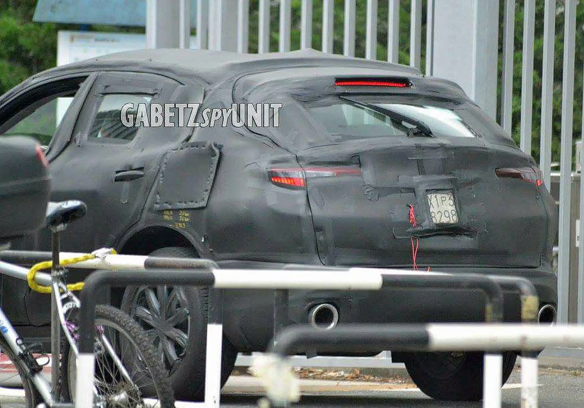 Alfa Romeo Stelvio - Foto spia 06-07-2016 - 3