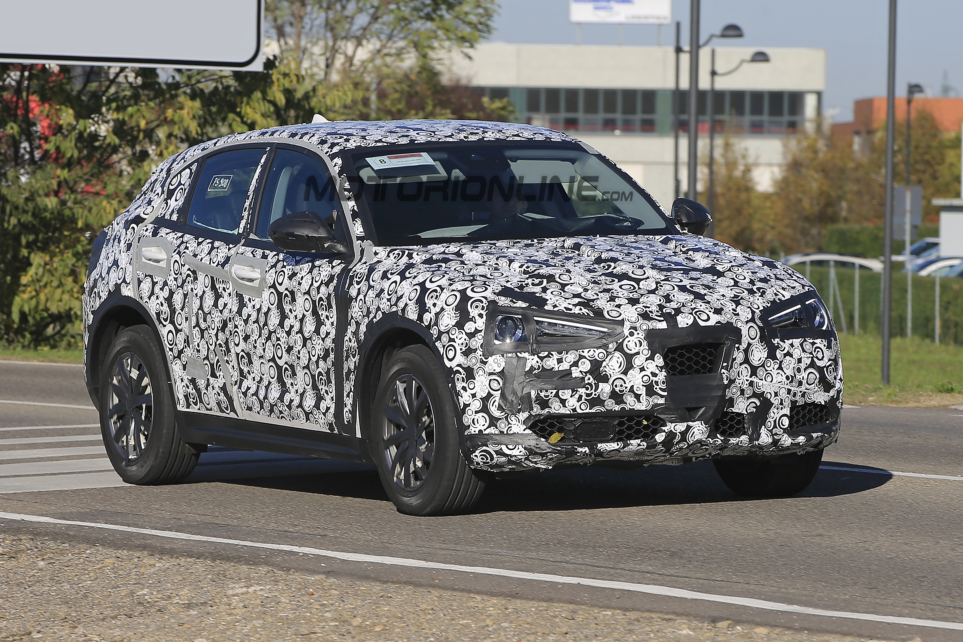 Alfa Romeo Stelvio - Foto spia 09-11-2016